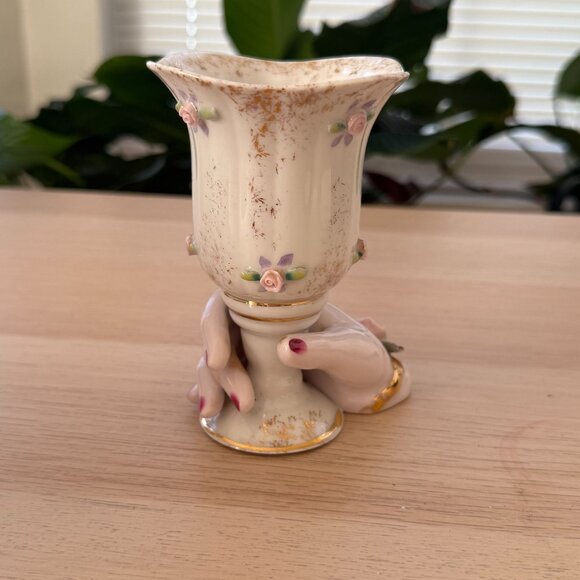Vintage Bone China Hand-Shaped Nails Rose Ring Vase Floral Accents & Gold Detail - Picture 5 of 6